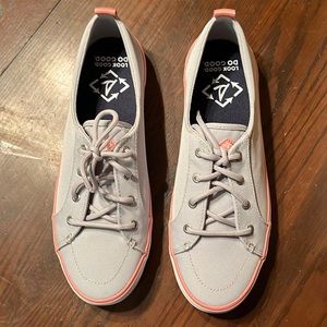 Grey/ pink Sperry crest vibe BRAND NEW IN BOX